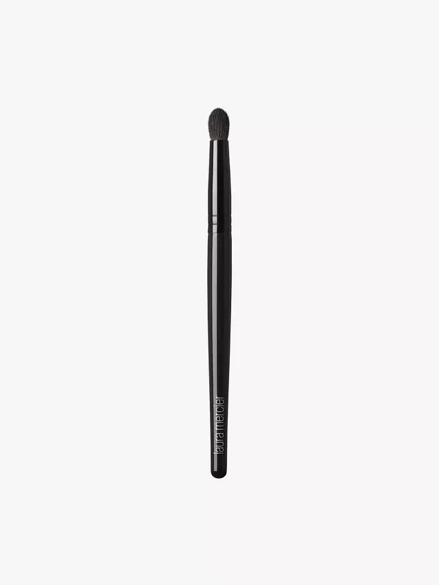 Кисть для растушевки век Laura Mercier