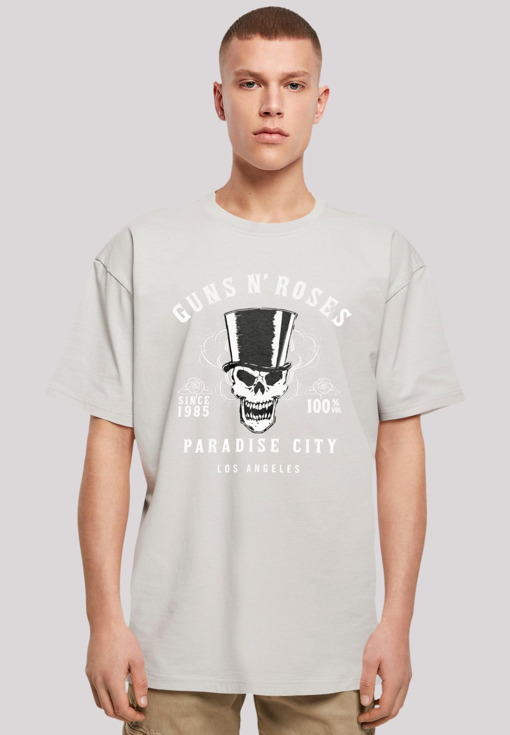 

Футболка с принтом GUNS 'N' ROSES WHISKEY LABEL ROCK BAND F4NT4STIC, светло-серый