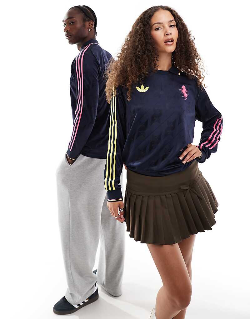 

Темно-синяя рубашка унисекс с длинными рукавами adidas Originals Juventus 24/25