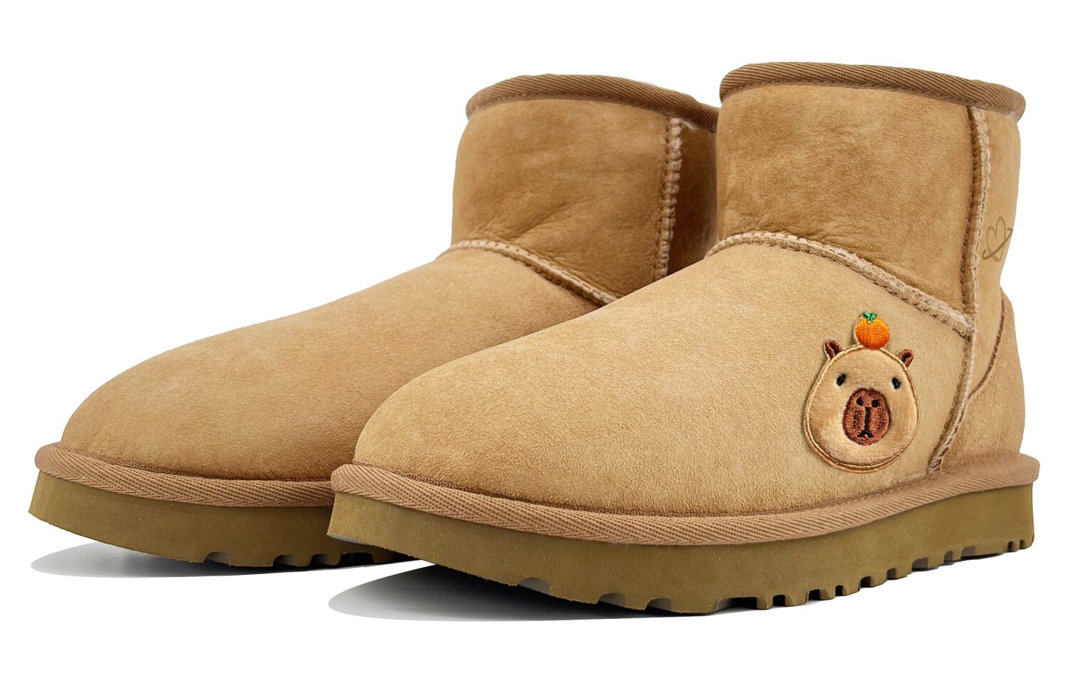 

CLASSIC MINI Зимние ботинки женские верблюжьи Ugg, коричневый