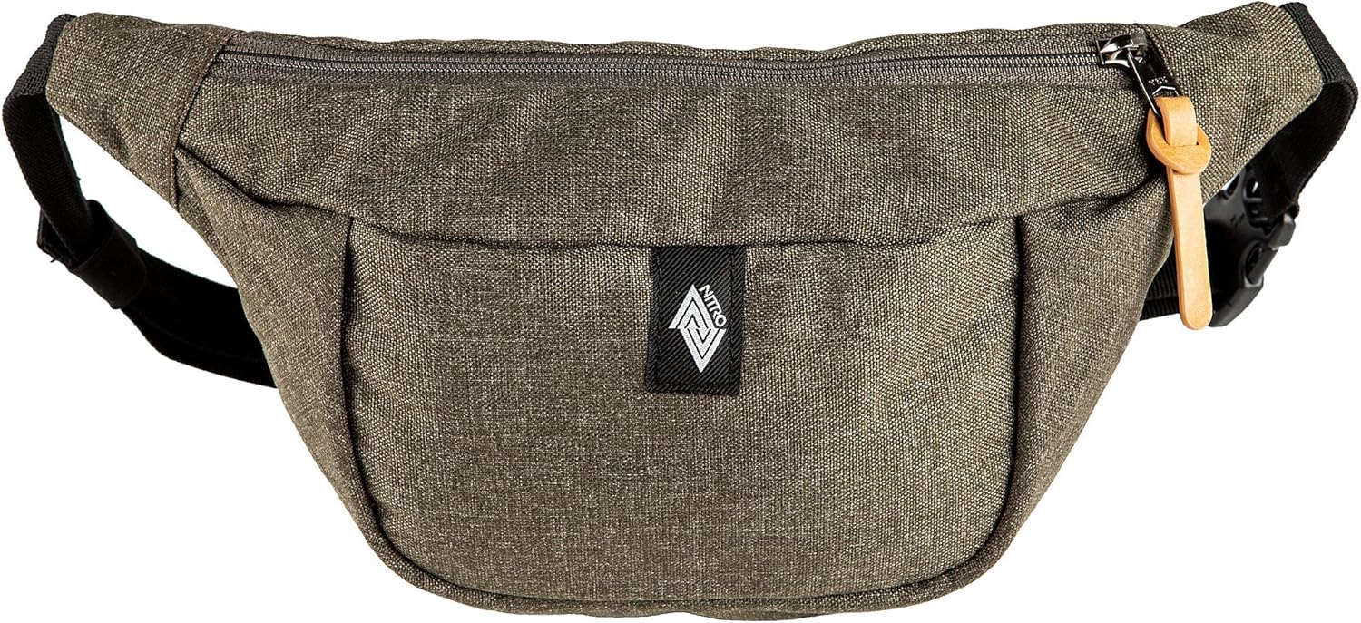 

Сумка-мессенджер Nitro Snowboards, бежевая (жженая олива), 25 см, Бежевый, Сумка-мессенджер Nitro Snowboards, бежевая (жженая олива), 25 см