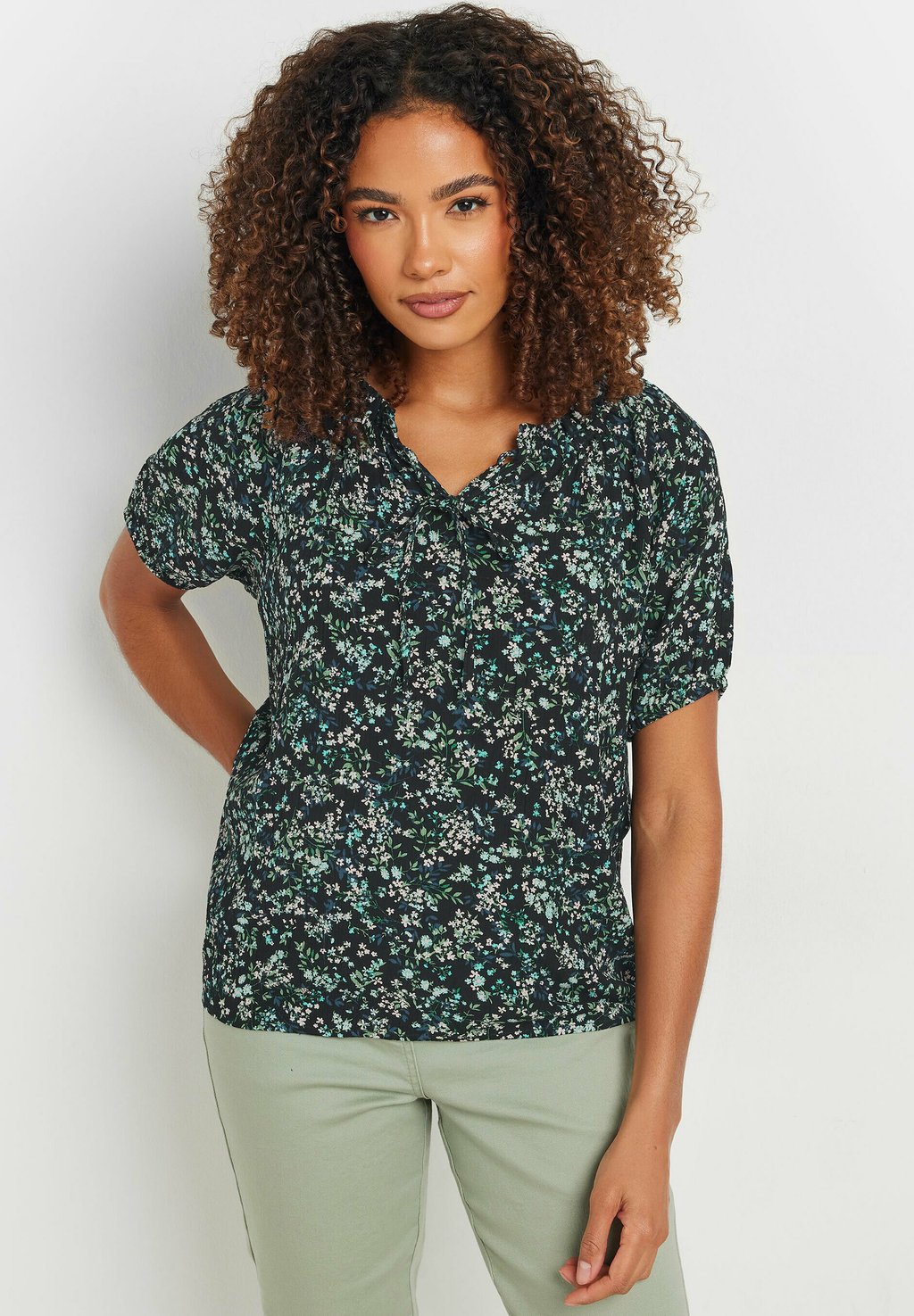 

Блуза FLORAL TIE NECK M&Co, черный