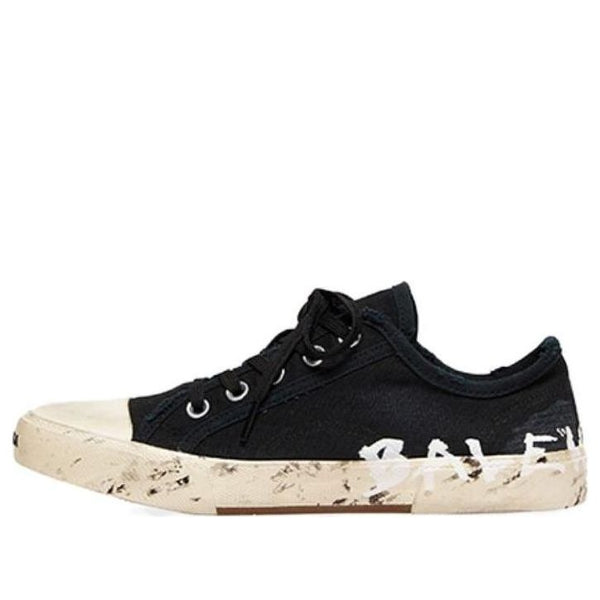 

Кроссовки paris low top sneakers 'black destroyed cotton and white rubber with graffiti' Balenciaga, черный