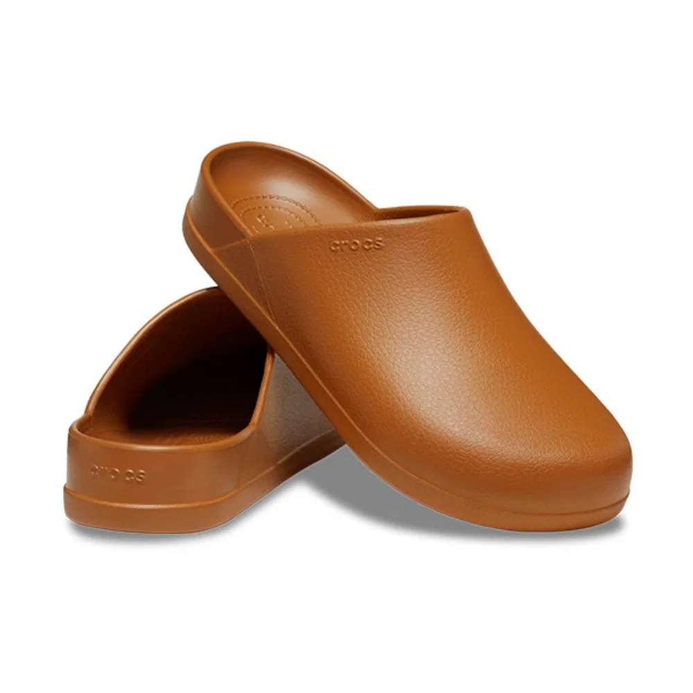 Мужские сабо Dylan Clog цвета cognac от Crocs — фото 4