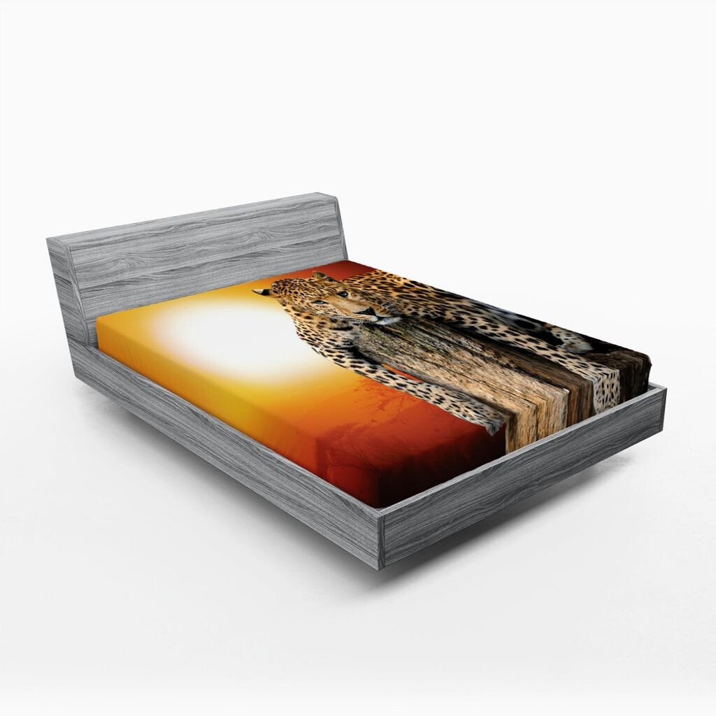 

Простыня ABAKUHAUS Safari на подкладке, «Леопард сидит на сухом дереве. Опасность в воздухе. Солнце. Большой кот с фигурой», 90 x 190 см, оранжевый и коричневый.