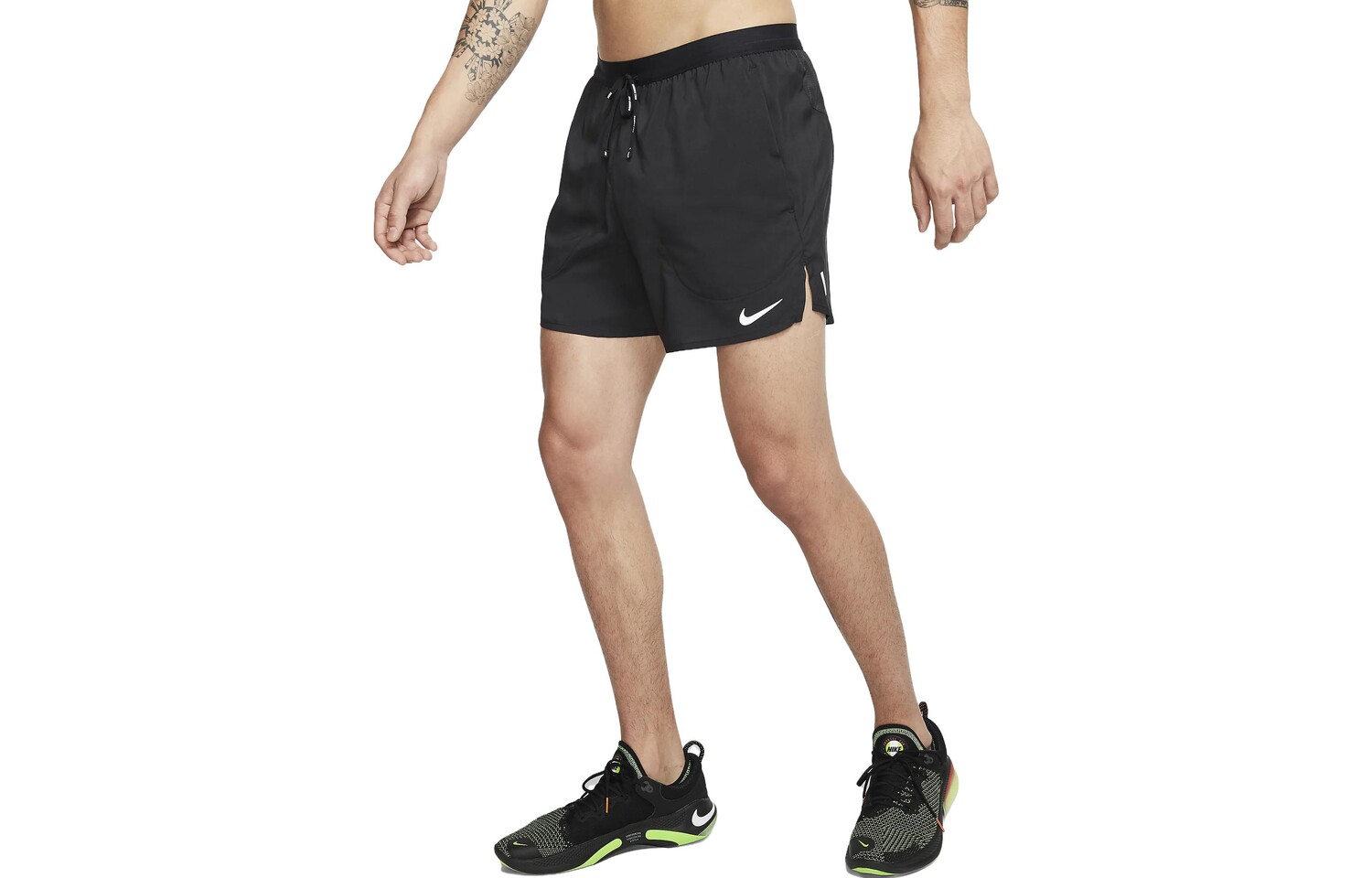 

Спортивные шорты мужские черные Nike, черный