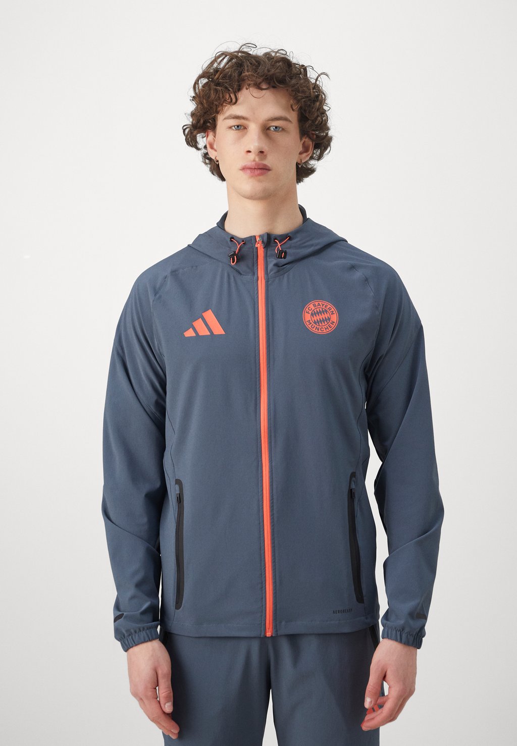 

Тренировочная куртка FC BAYERN VISTECH - Club wear Adidas Performance, антрацит, Черный, Тренировочная куртка FC BAYERN VISTECH - Club wear Adidas Performance, антрацит