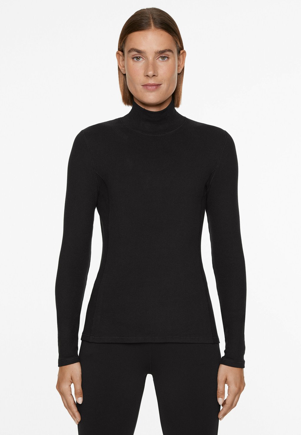 

Топ с длинными рукавами HIGH-NECK OYSHO, черный