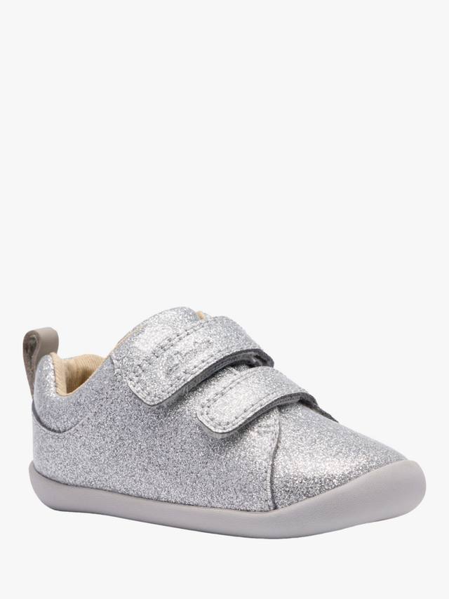 Детские туфли Clarks Roamer Craft T, серебристый лак — фото 4