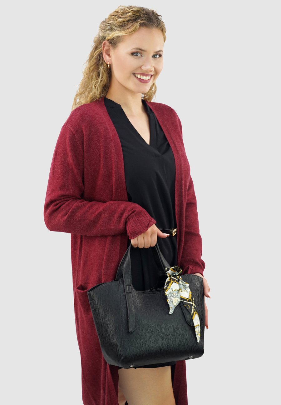 

Сумка Harpa Handbag, Jet Black/Black