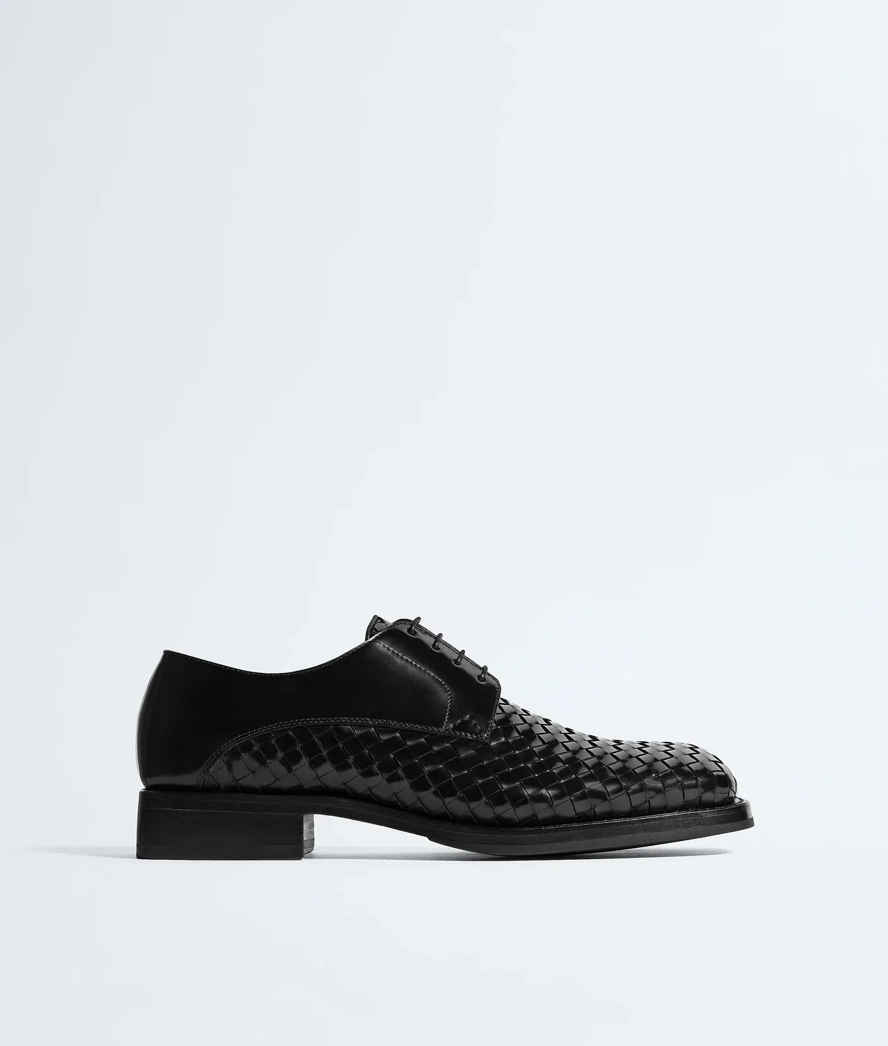 Туфли на шнуровке Smashed BOTTEGA VENETA, черный