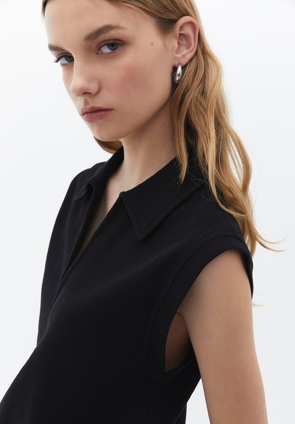 

Поло Neck Crop OXXO, черный