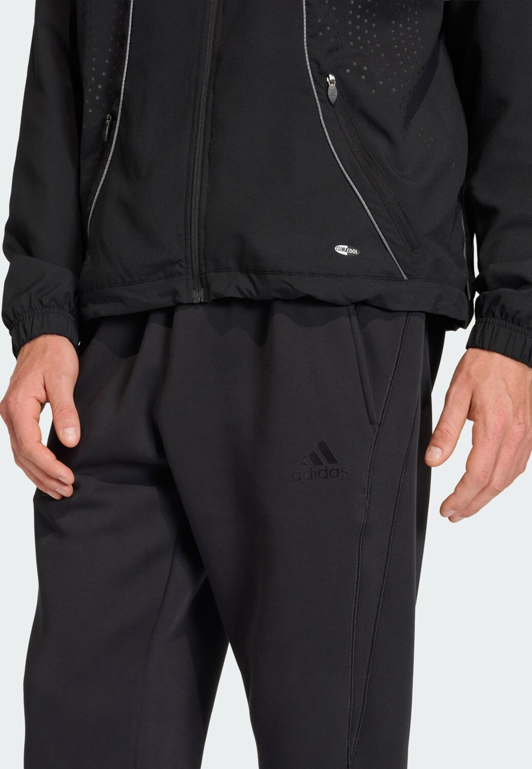 Adidas Originals Брюки Tapered 'Spacer' в черном цвете — фото 4