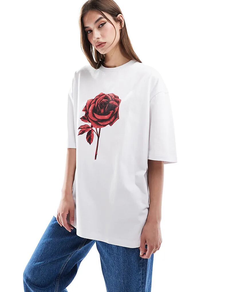 

Футболка с красной розой на белой основе ASOS DESIGN