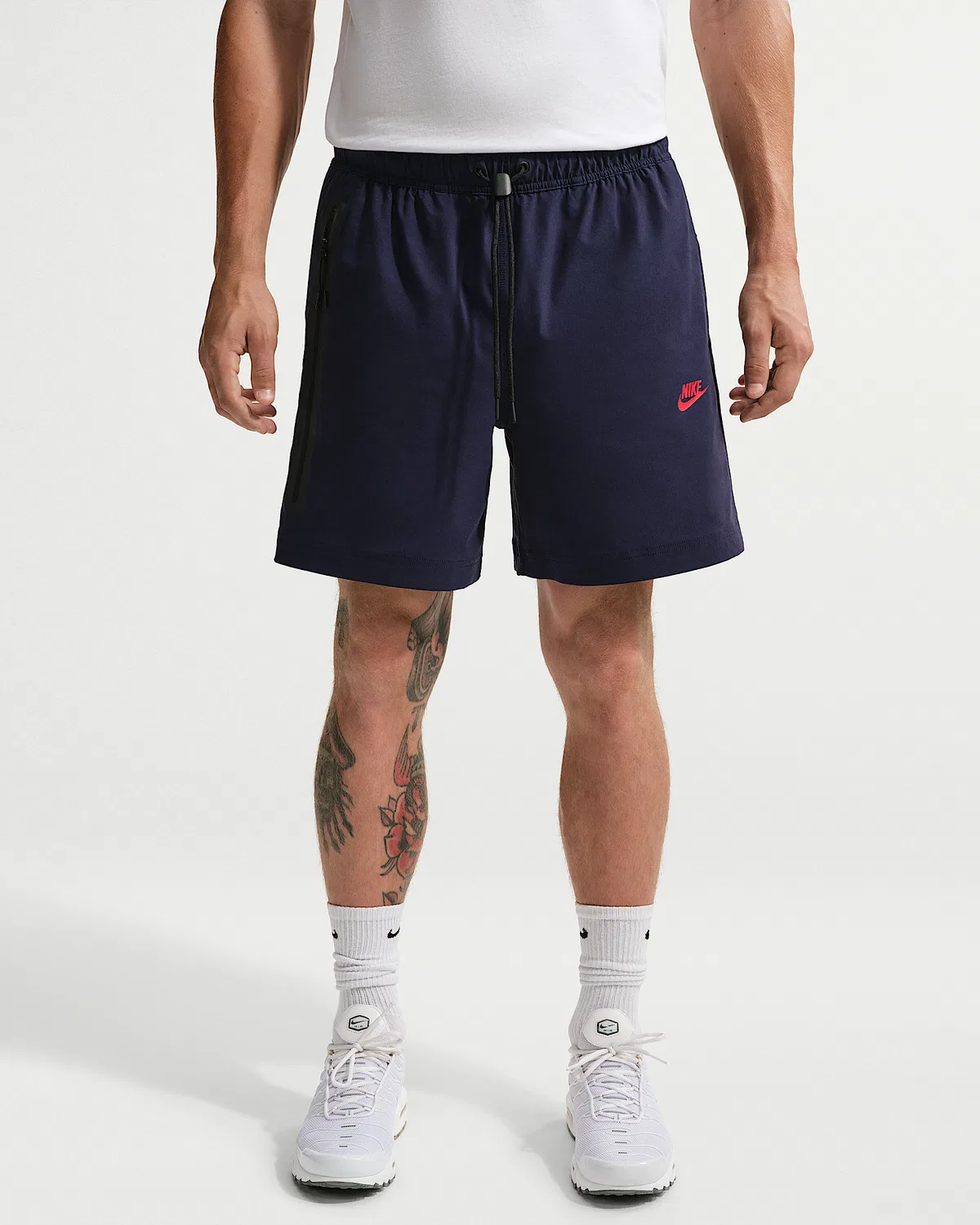 Мужские шорты Nike Tech Woven, Blackened Blue/University Red — фото 2