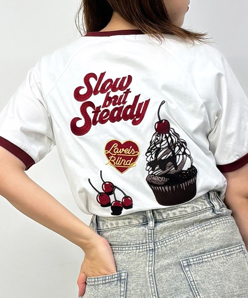 

Футболка с вышивкой NICOLE CLUB