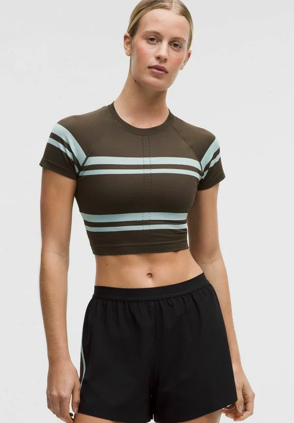 

Футболка с коротким рукавом swiftly tech cropped shortsleeve shirt 2.0 stripe tshirt with print Lululemon, League Stripe Walnut Crunch Foam Cloud, Коричневый, Футболка с коротким рукавом swiftly tech cropped shortsleeve shirt 2.0 stripe tshirt with print 