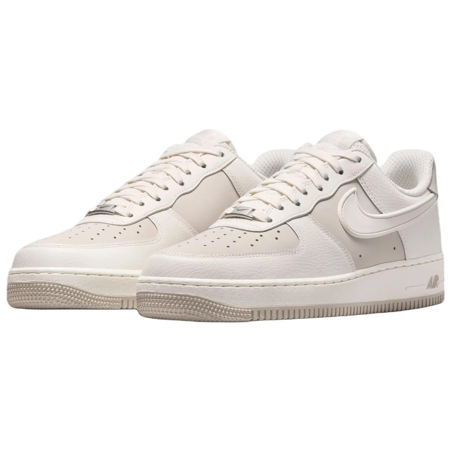 Кроссовки скейтбордические Nike Air Force 1 белые — фото 4