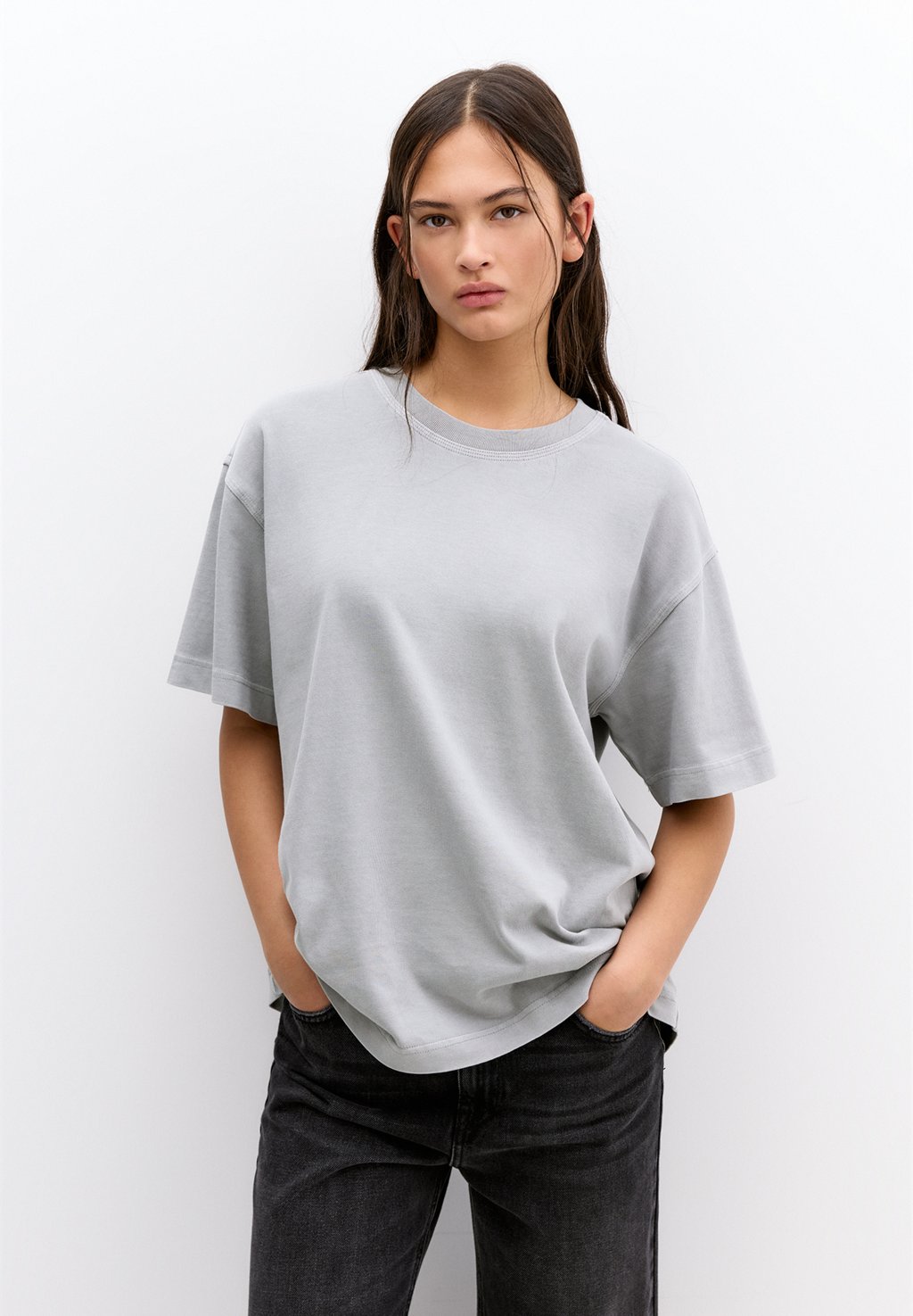 

Базовая футболка PULL&BEAR, светло-серый