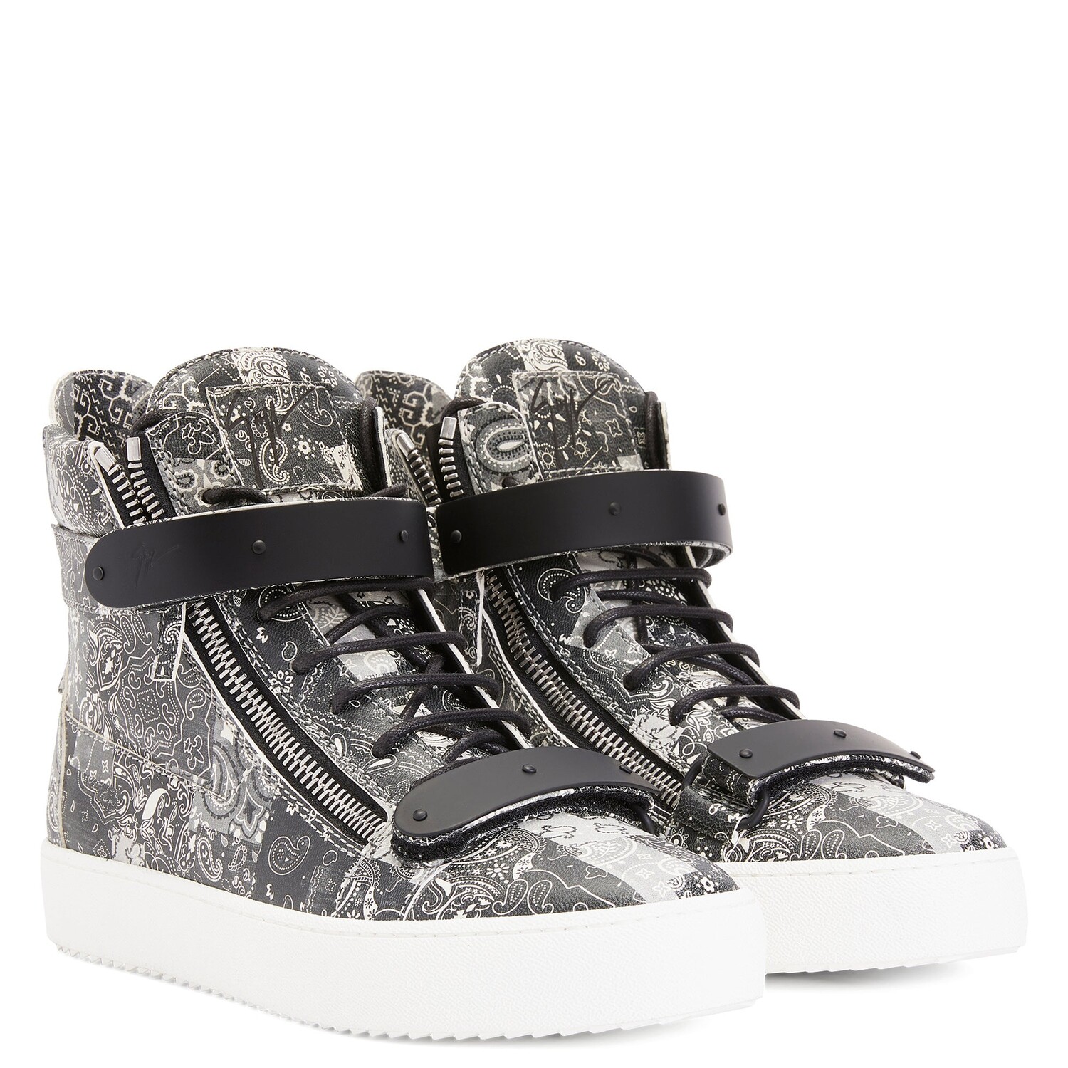 

Джузеппе Занотти Коби Giuseppe Zanotti, черный