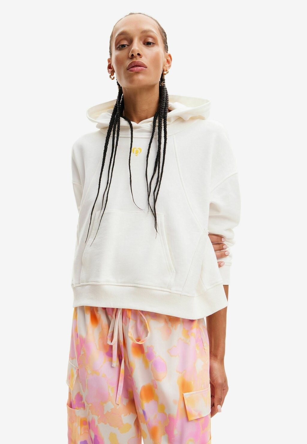 

Толстовка PATCHWORK Desigual, цвет white