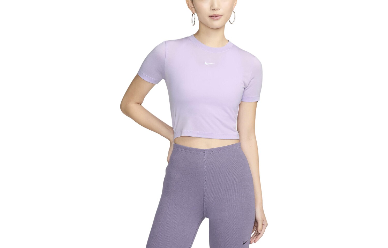 

Футболка серии Sportswear Essentials женская сиреневая Nike