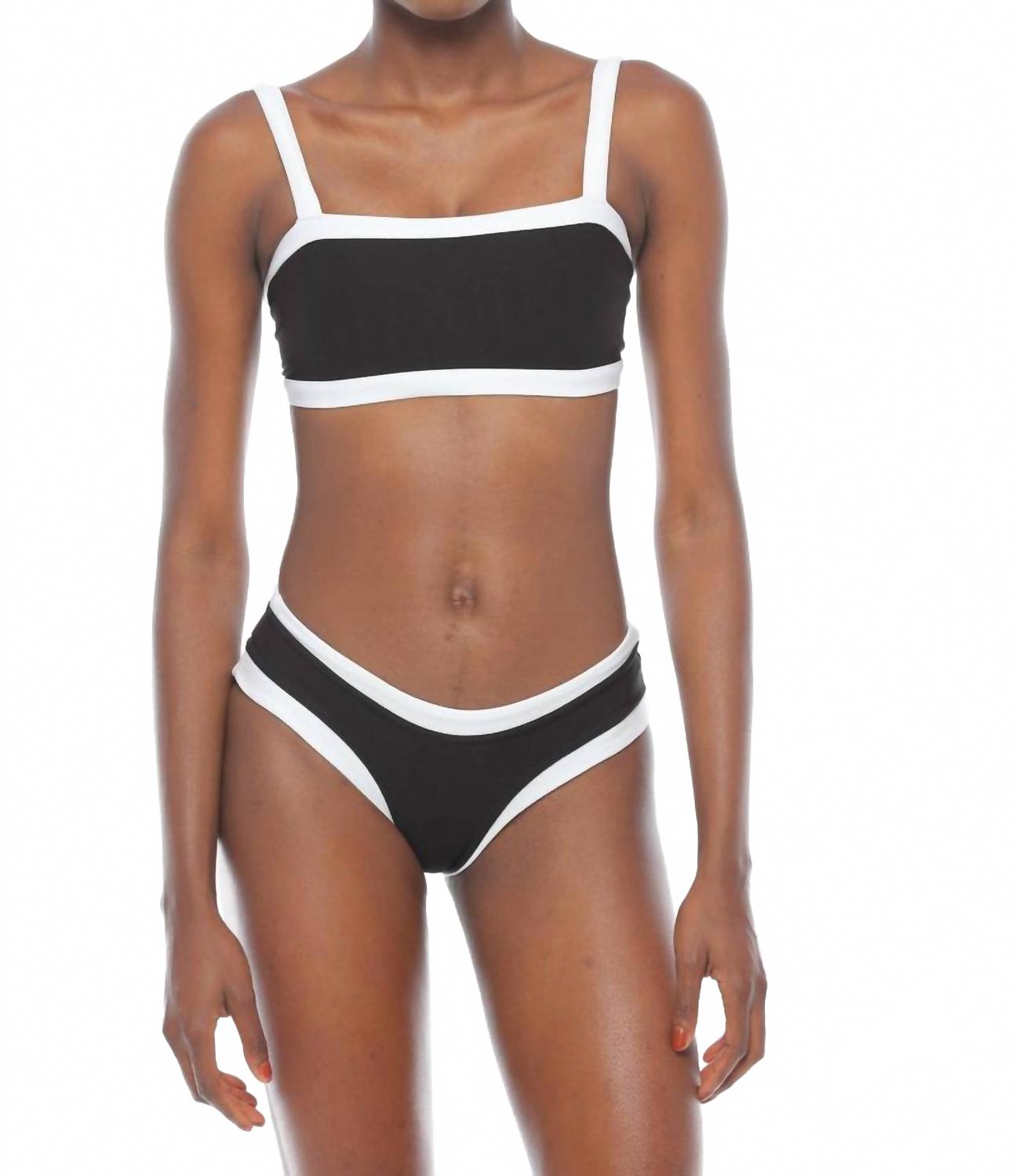 

Maxine Укороченный топ Vlad и брюки Apollo в белом цвете