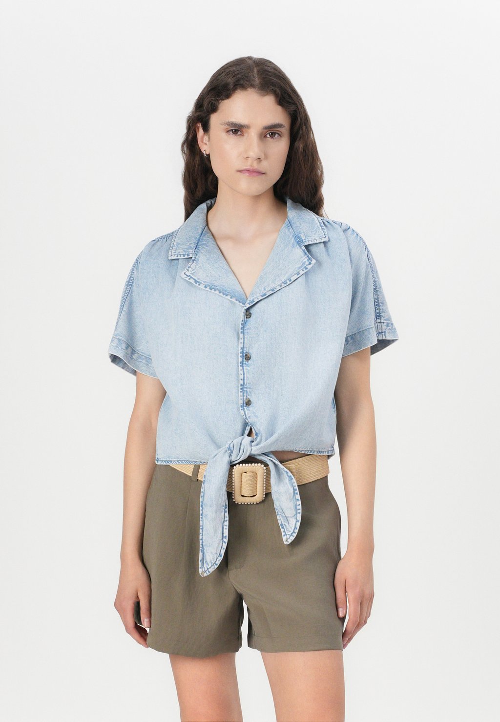 

Блузка на пуговицах ONLPAULA TIE SHIRT ONLY, цвет Light Blue Denim