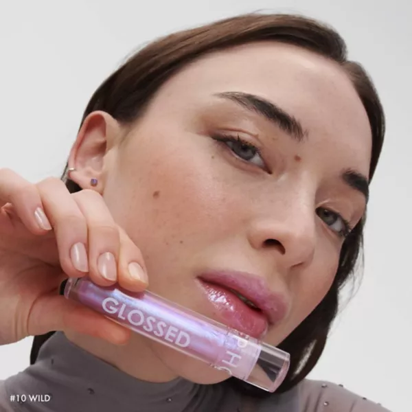 Увлажняющий стойкий блеск для губ Glossed Sephora Collection, цвет 125 money — фото 4