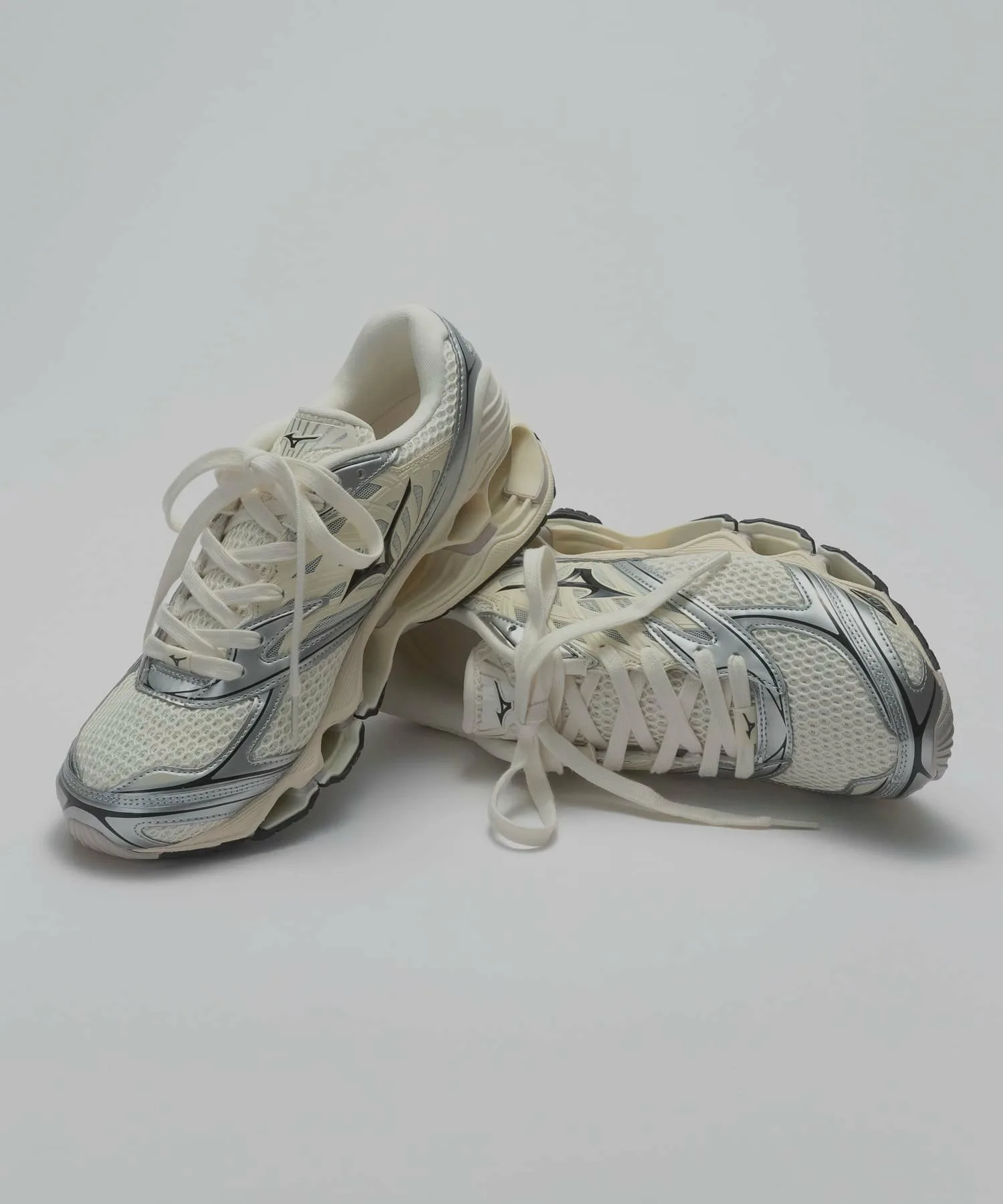 Кроссовки Mizuno WAVE PROPHECY LS Urban Research Buyers Select, OFFWHT/BLK — фото 4