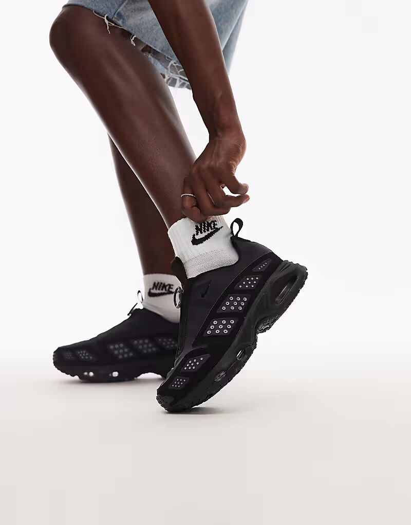 Кроссовки унисекс Nike Air Max SNDR черного и серебристого цветов