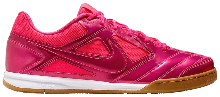 

Кроссовки Nike Gato LV8, красный