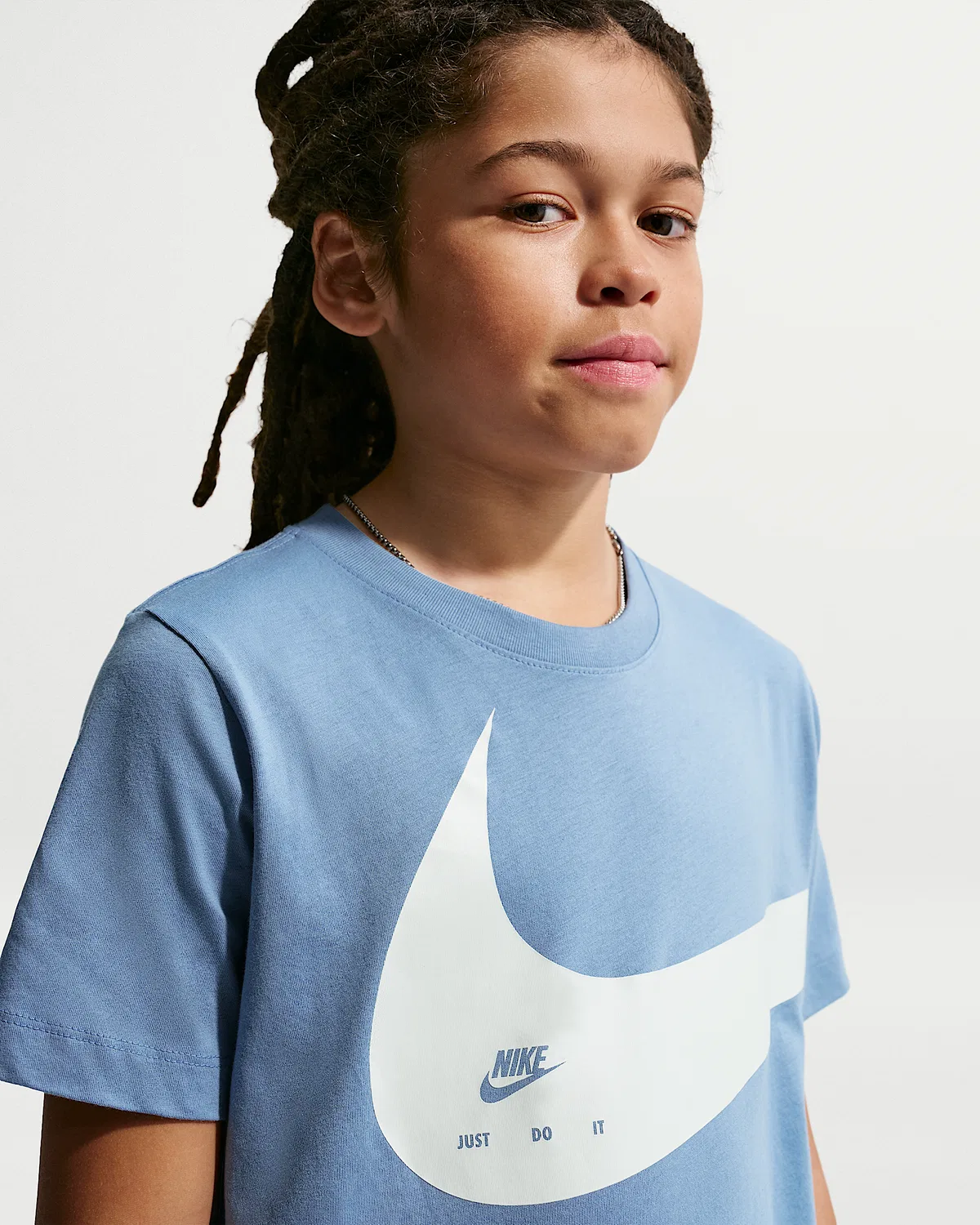 Детская футболка Nike Sportswear Club, Work Blue — фото 3