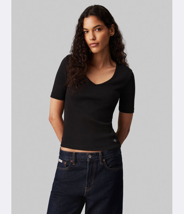 

Футболка женская Calvin Klein Jeans с v-образным вырезом, черный