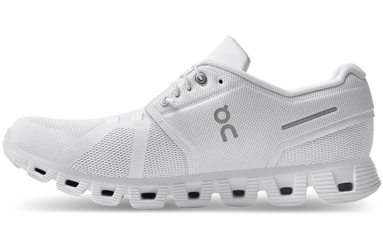

Кроссовки On Running Cloud 5 All White