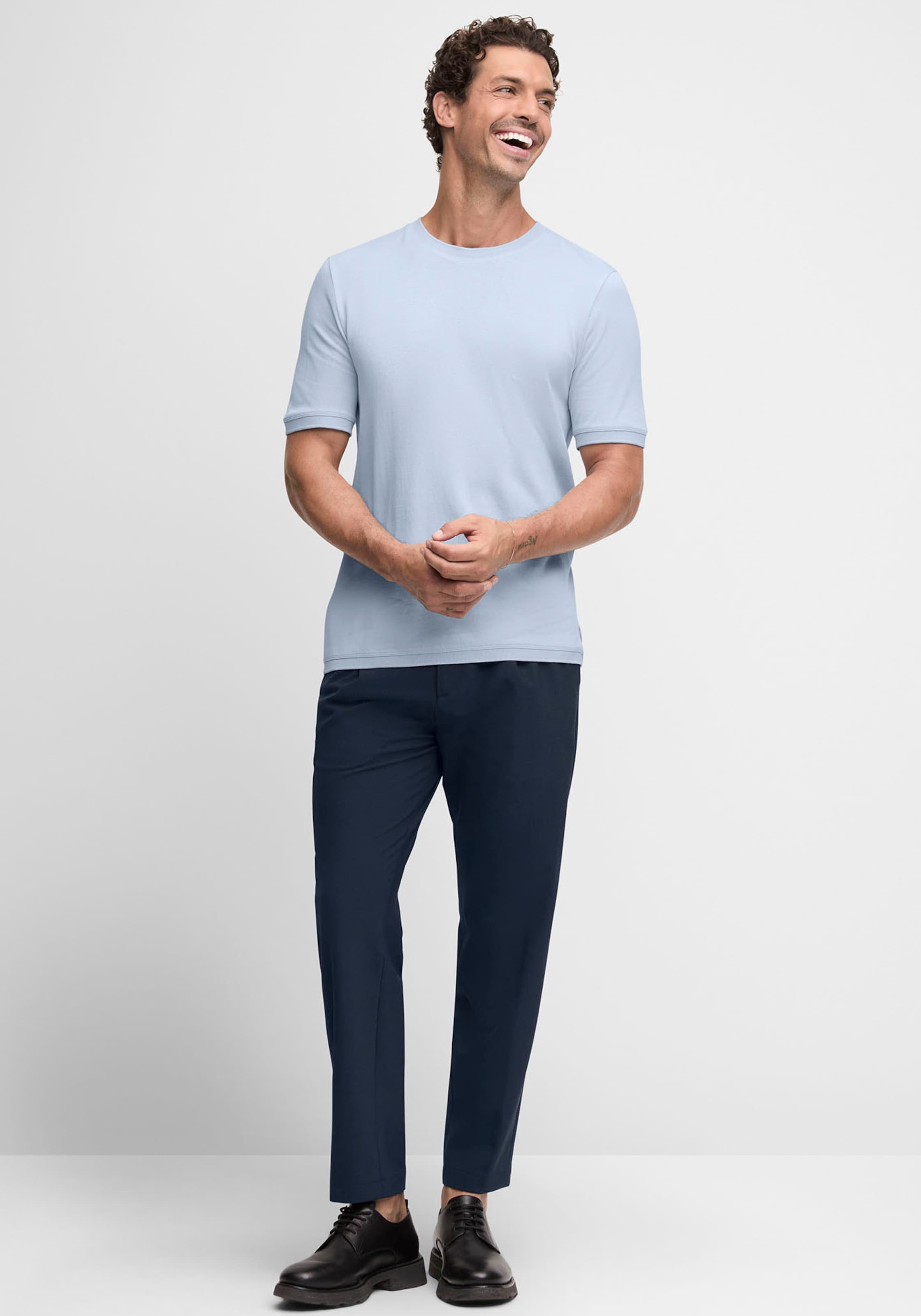 

CINQUE Футболка в светло-голубом цвете