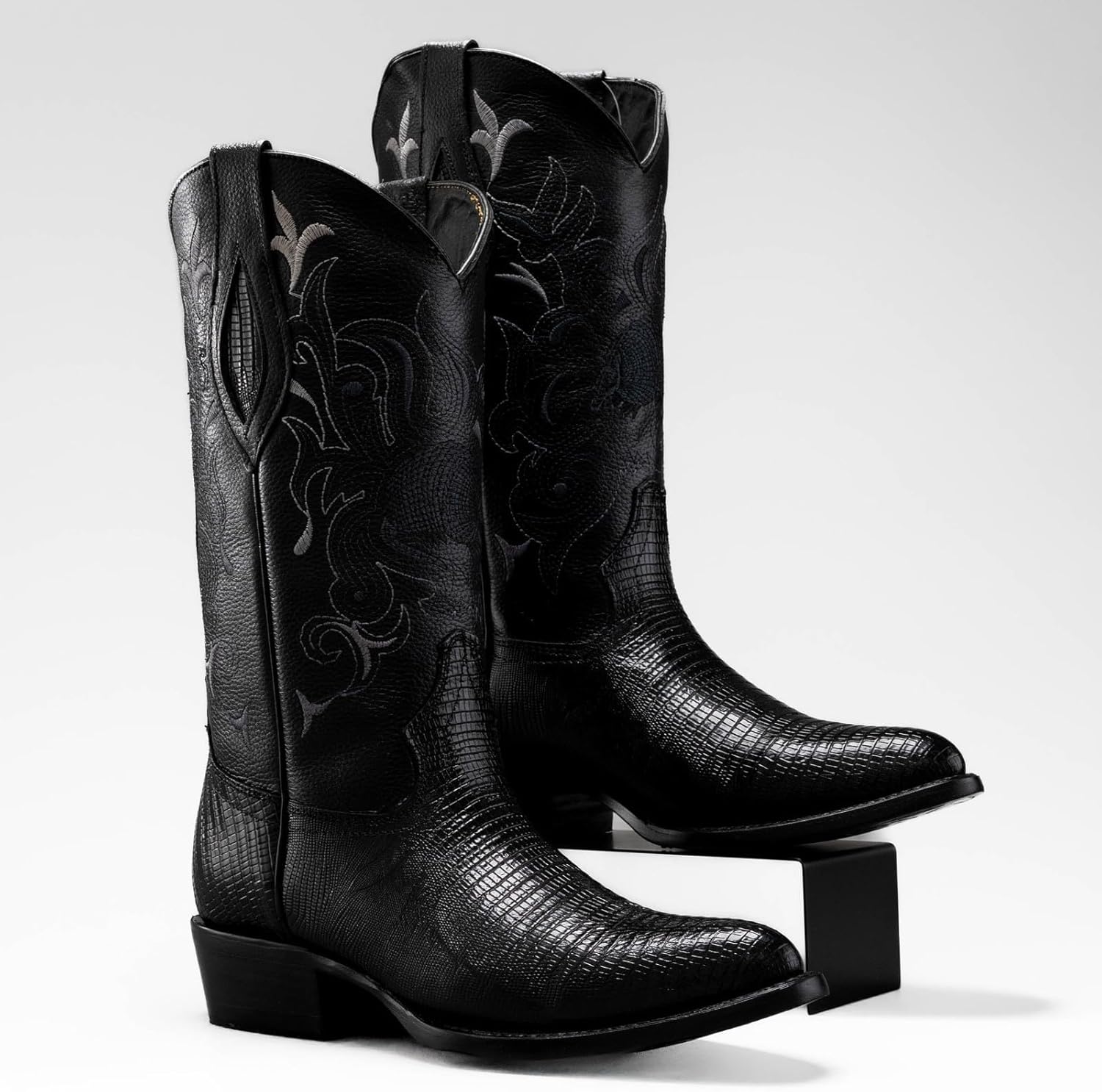 Ботинки Joe Boots 913 из экзотической кожи ящерицы с классическим носком J, вышитым голенищем, кожаной подошвой, каблук 4 см с резиновой накладкой Joe Exclusive, черный — фото 3