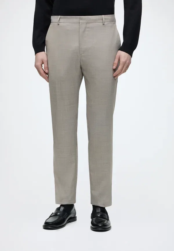 Брюки зауженные Micro barleycorn slim Calvin Klein, цвет жареный кешью