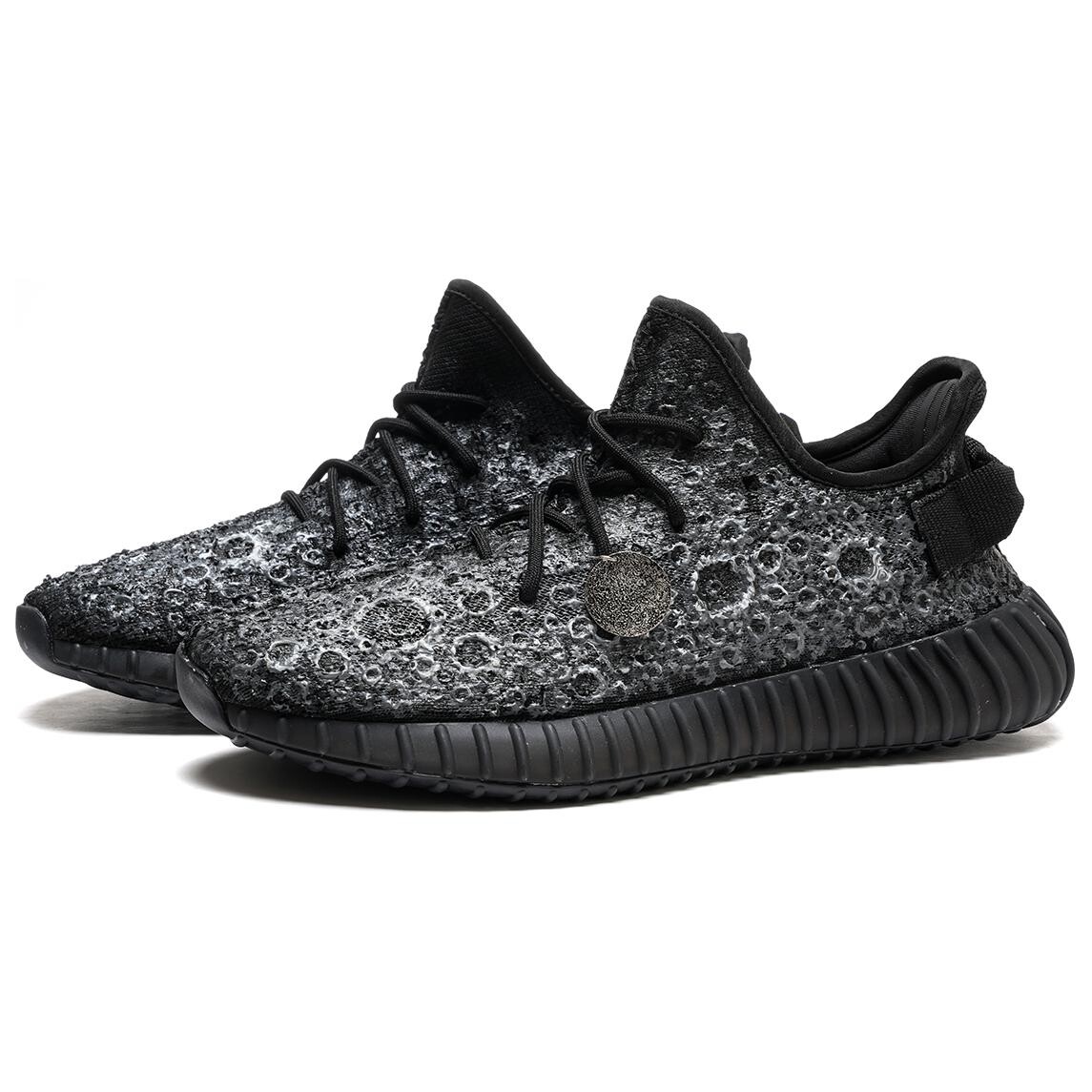 Кроссовки adidas originals Yeezy Boost 350 V2 Lifestyle Shoes Unisex Low-top Black, черный — фото 3