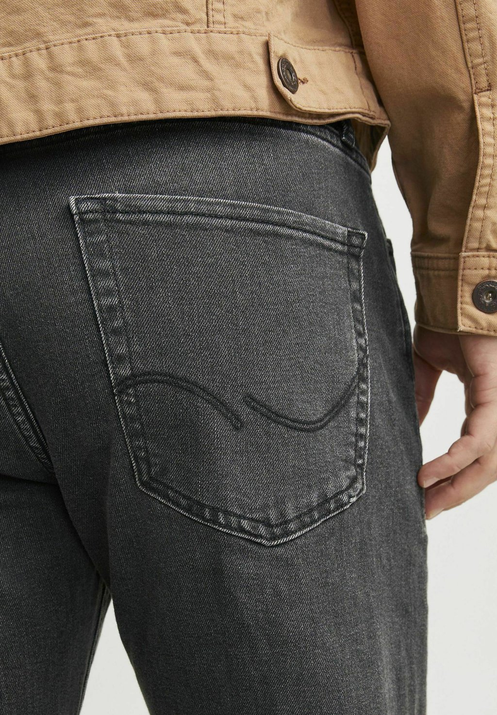 

Джинсы прямого кроя Jack & Jones, черный