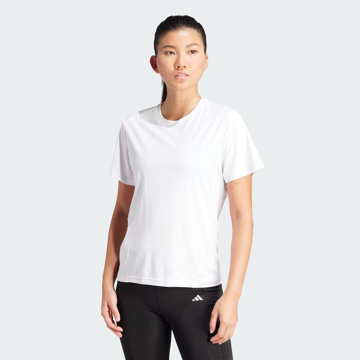 

Футболка Adidas, цвет White