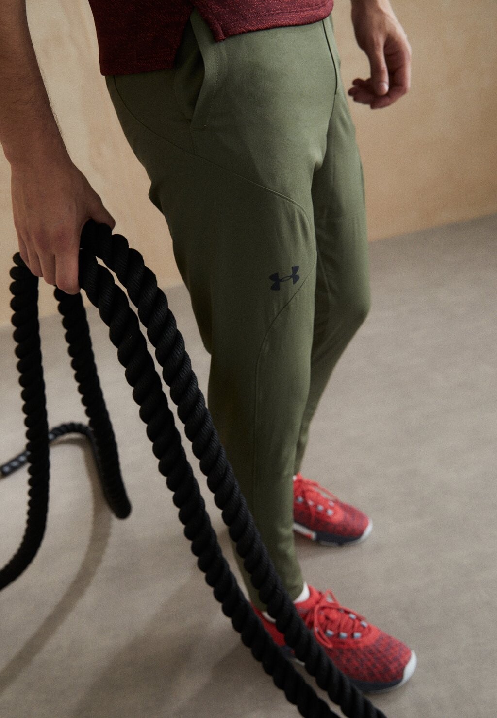 

Спортивные брюки Under Armour UA FLEX WOVEN TAPERED PANTS, цвет Marine Od Green