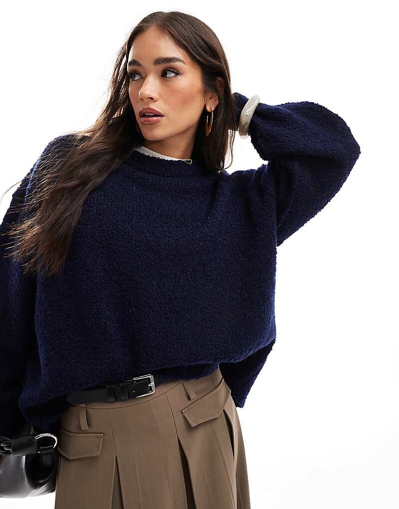 

Темно-синий свитер с круглым вырезом букле ASOS DESIGN