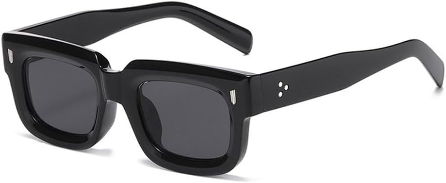 

Модные маленькие квадратные солнцезащитные очки для женщин в стиле ретро с заклепками, мужские очки с прозрачными линзами цвета океана, солнцезащитные очки UV400 в стиле панк SKFGNX, Black Grey