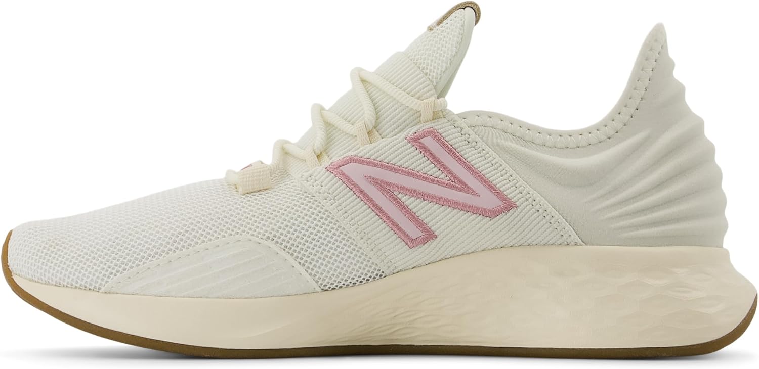 

Кроссовки New Balance Kids Fresh Foam Roav V1 на шнуровке, розовый/розовый