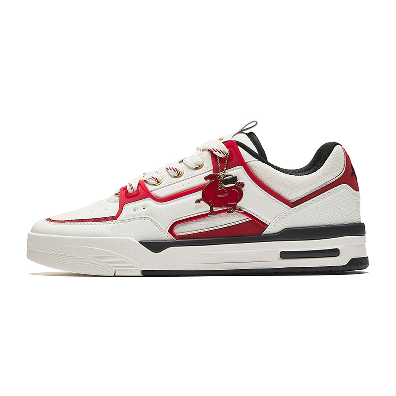 

Anta Мужские низкие скейтбордистские кроссовки, цвет слоновая кость/новогодний красный/красный/черный