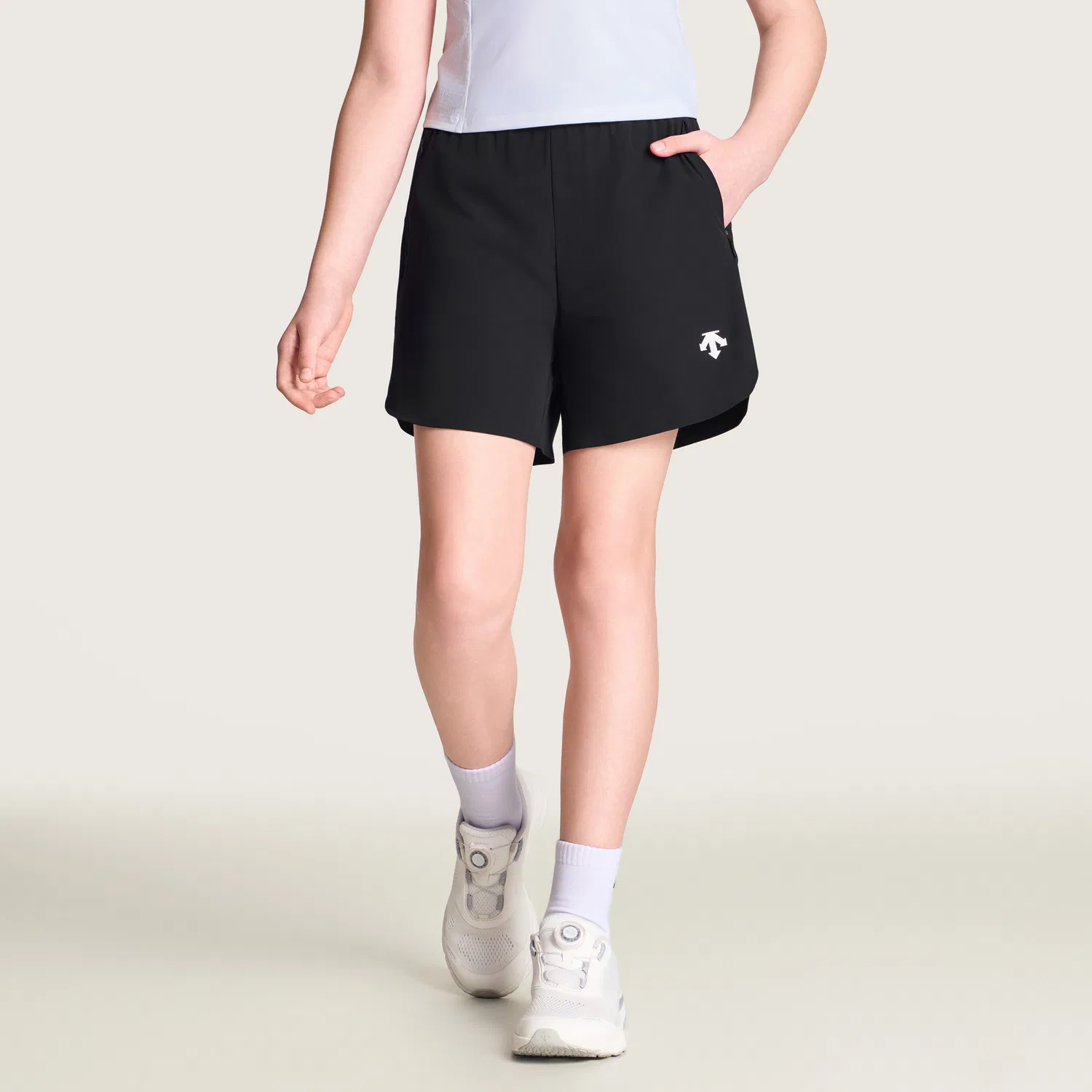 Детские спортивные штаны DESCENTE Kids' Sweatpants Thin черные — фото 3