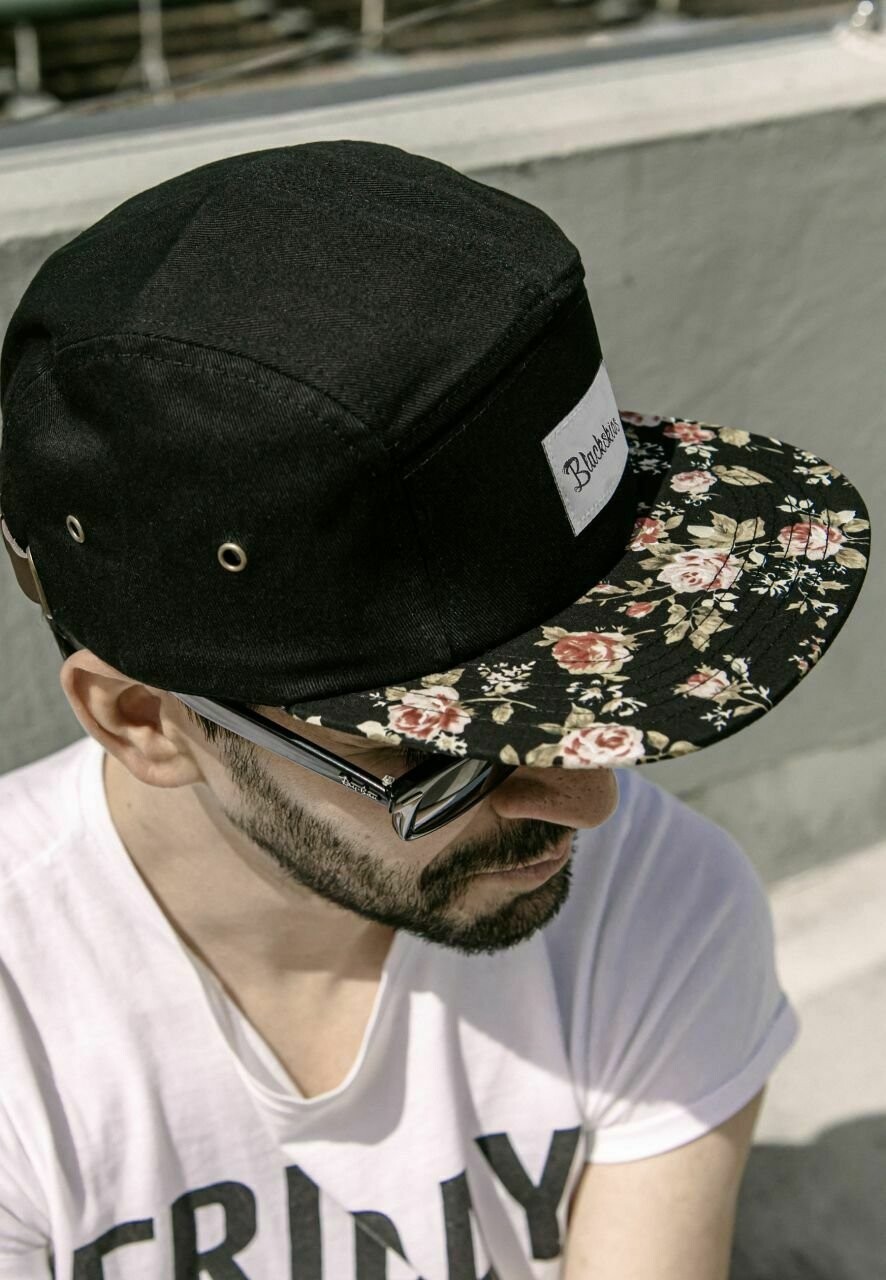 

Бейсболка FLORALE 5 PANEL Blackskies, цвет belleza negra