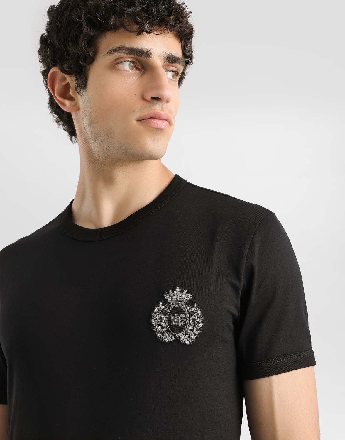Хлопковая футболка с геральдической нашивкой Dolce & Gabbana, черный — фото 4