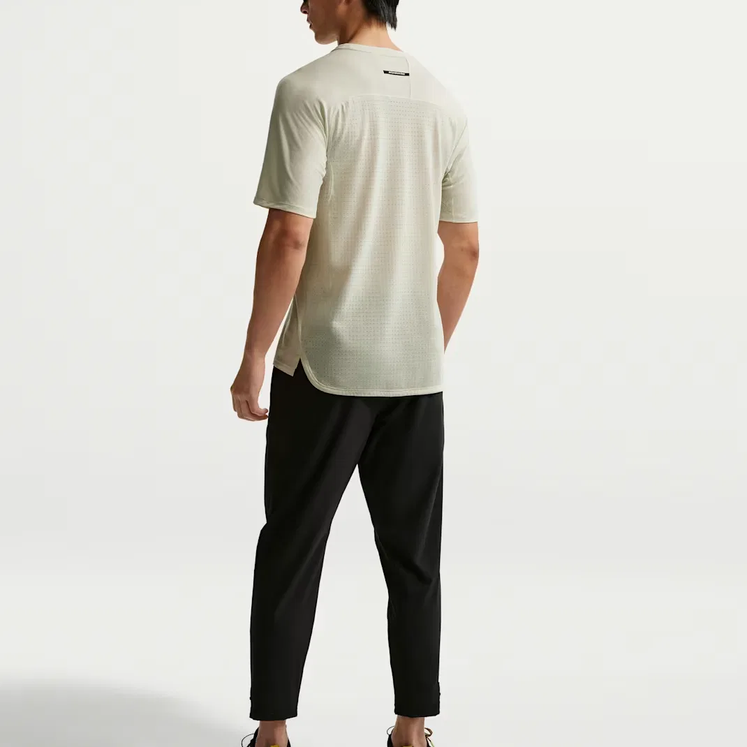 Футболка для бега ACG Solar Chase Dri FIT ADV Swoosh Running мужская Nike, Seagrass Green/Baltic Sea Blue/Peak White — фото 4
